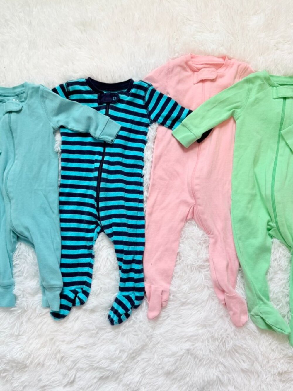 Organic Cotton Baby Sleepers 0-3M Bundle 4pc Footed Pajamas Primary Neutral - Picture 5 of 9